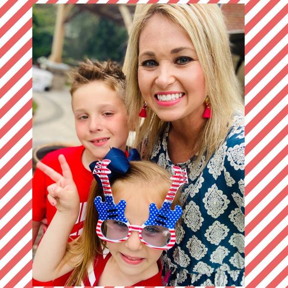 Meet your Posher, Sarah - Picture 1 of 1